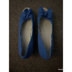 Short Blue Wedge Peep Toe